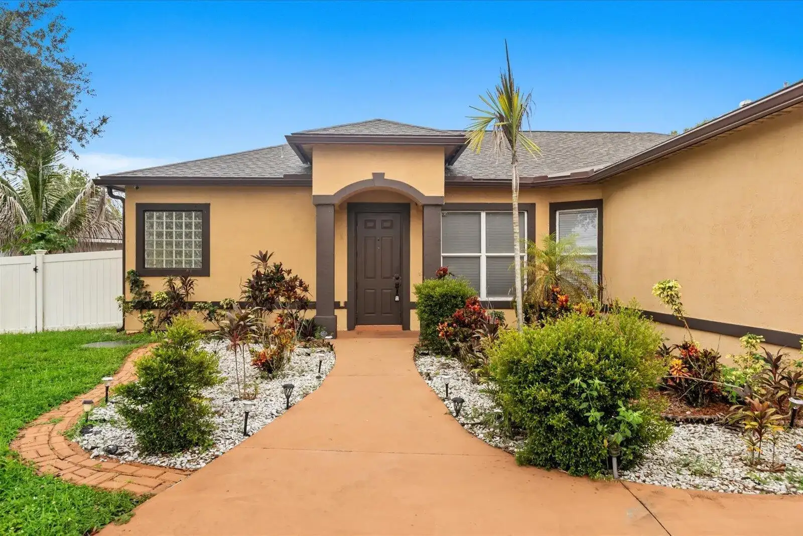 2901 SW Pierson Road, Port St. Lucie FL 34953 photo 2