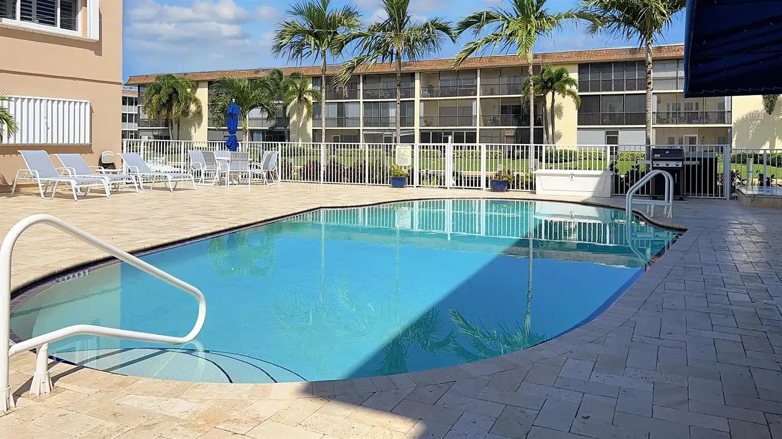 131 Doolen Court # 309, North Palm Beach FL 33408 photo 4