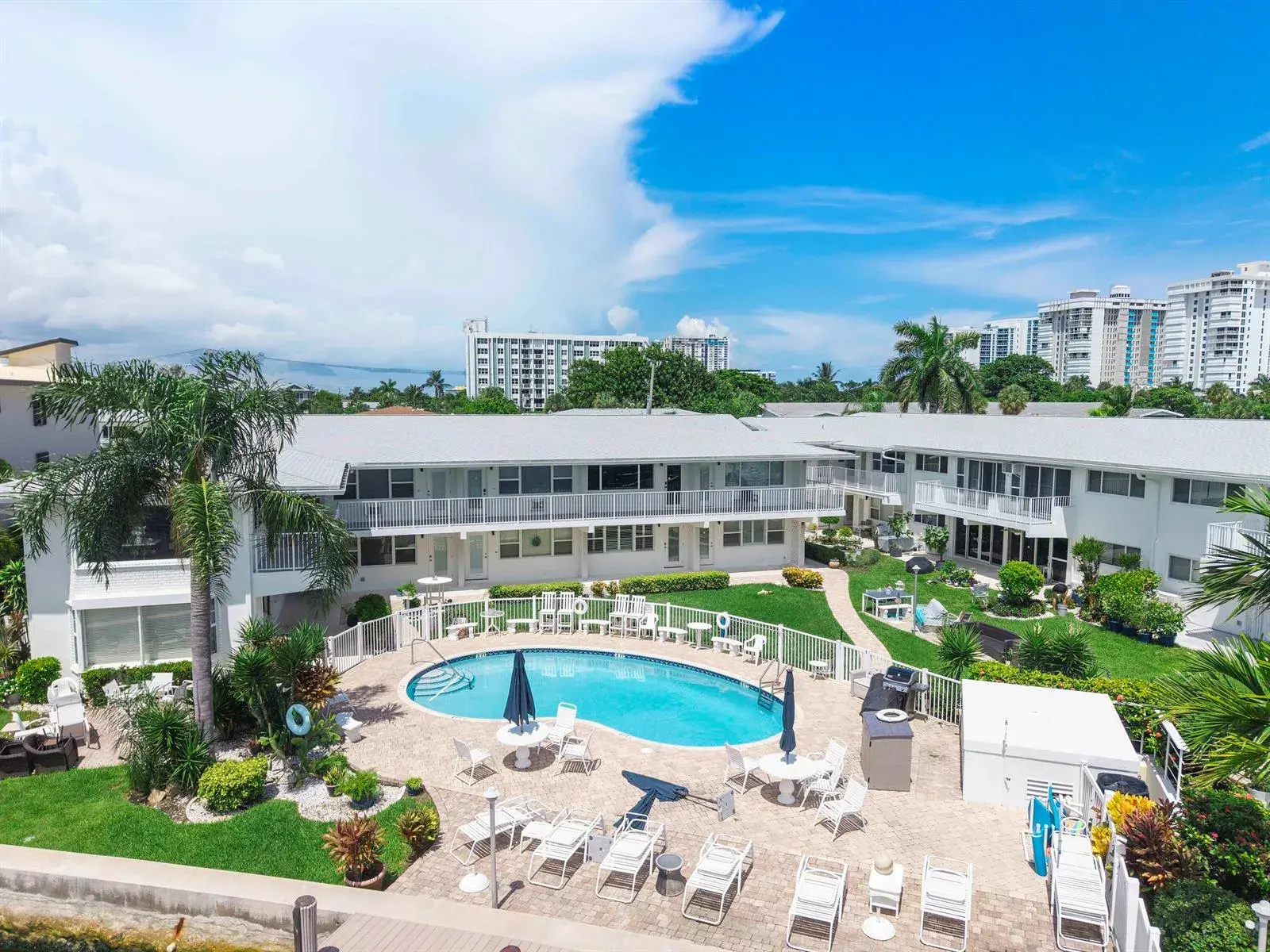 3216 SE 12th Street # 10, Pompano Beach FL 33062