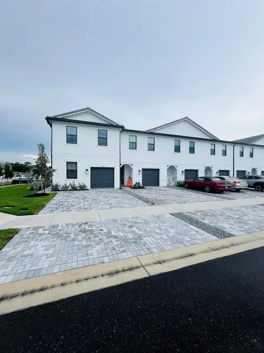 4190 EFENDI, Lantana FL 33462 photo 3
