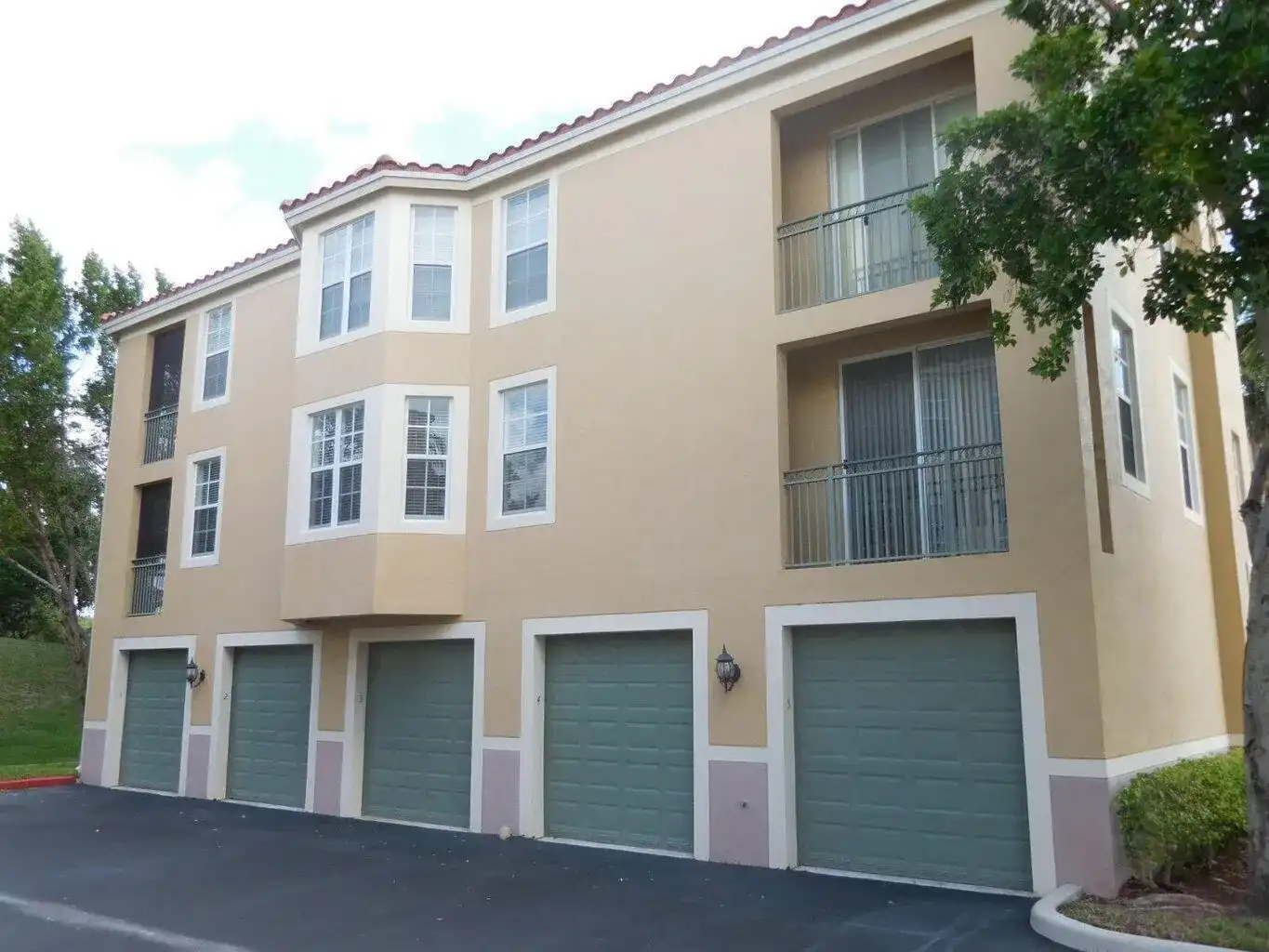 11780 SAINT ANDREWS Place # 201, Wellington FL 33414