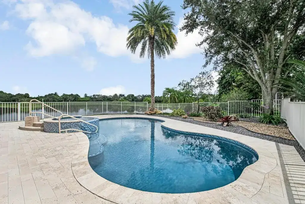 6525 MURANO Way, Lake Worth FL 33467 photo 3