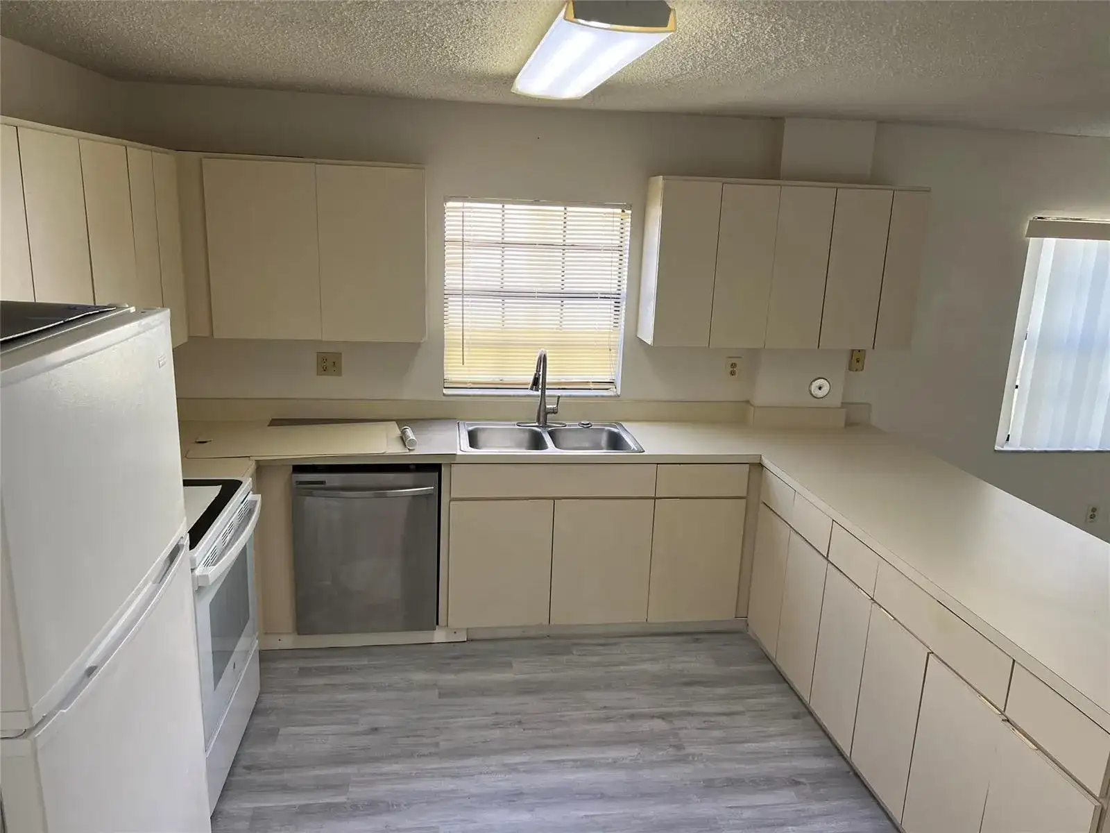 2941 NW 92nd Avenue, Coral Springs FL 33065 photo 5