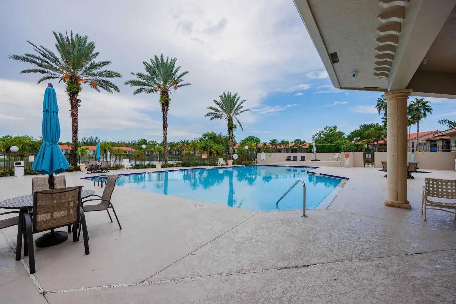 1524 Lake Crystal Drive, Royal Palm Beach FL 33411 photo 2