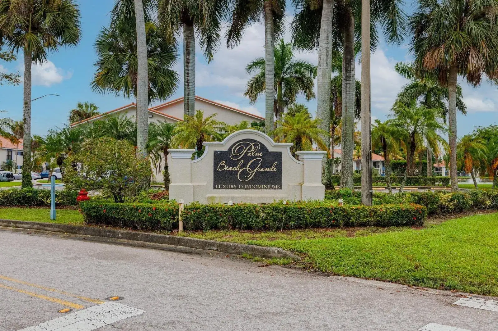 1524 Lake Crystal Drive, Royal Palm Beach FL 33411 photo 4