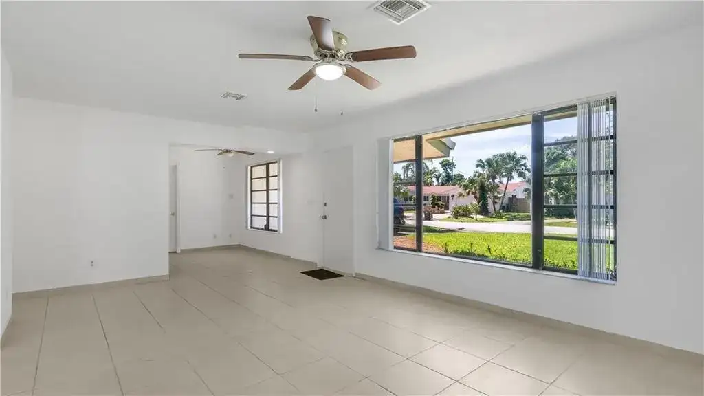 2161 NE 35TH Street, Lighthouse Point FL 33064 photo 5