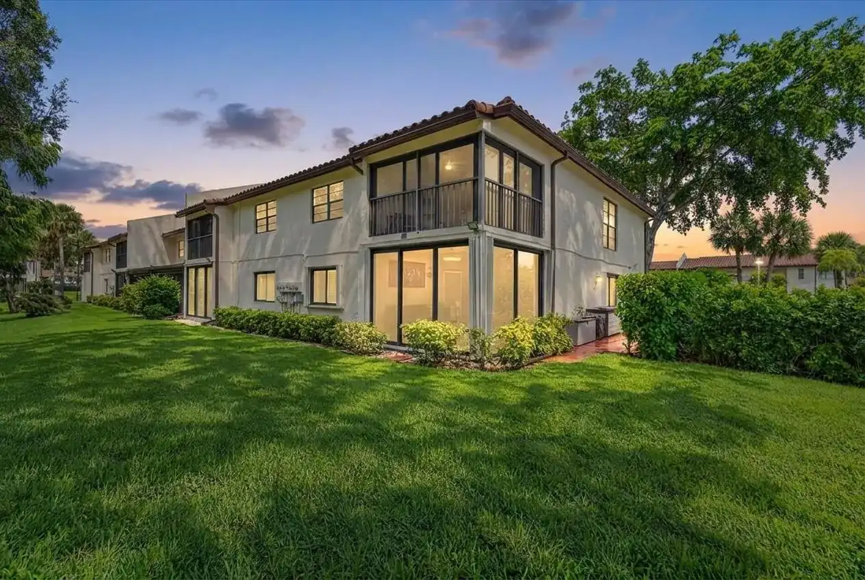 21864 Arriba Real, Boca Raton FL 33433