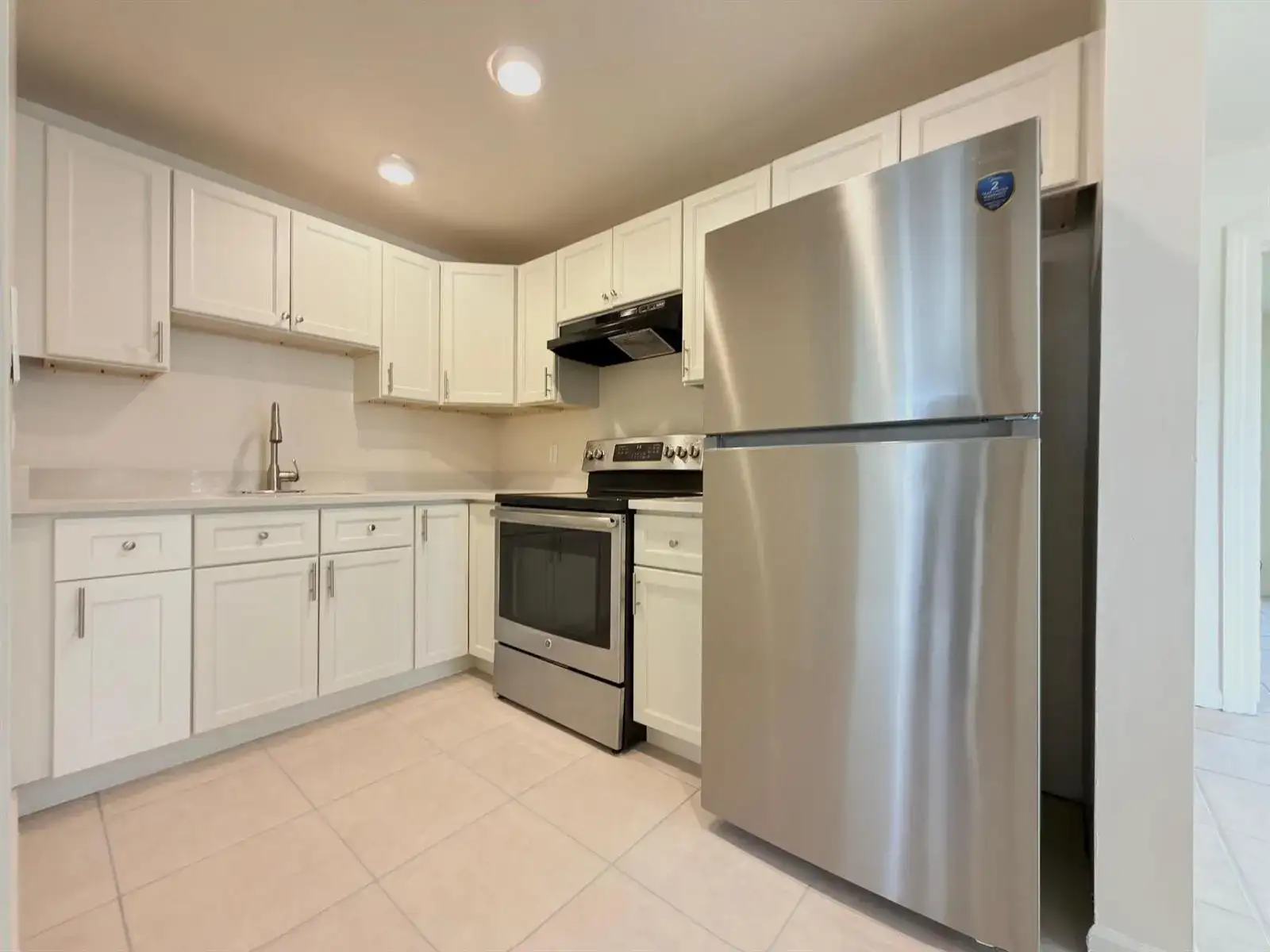815 BAYBERRY Drive, Lake Park FL 33403 photo 2