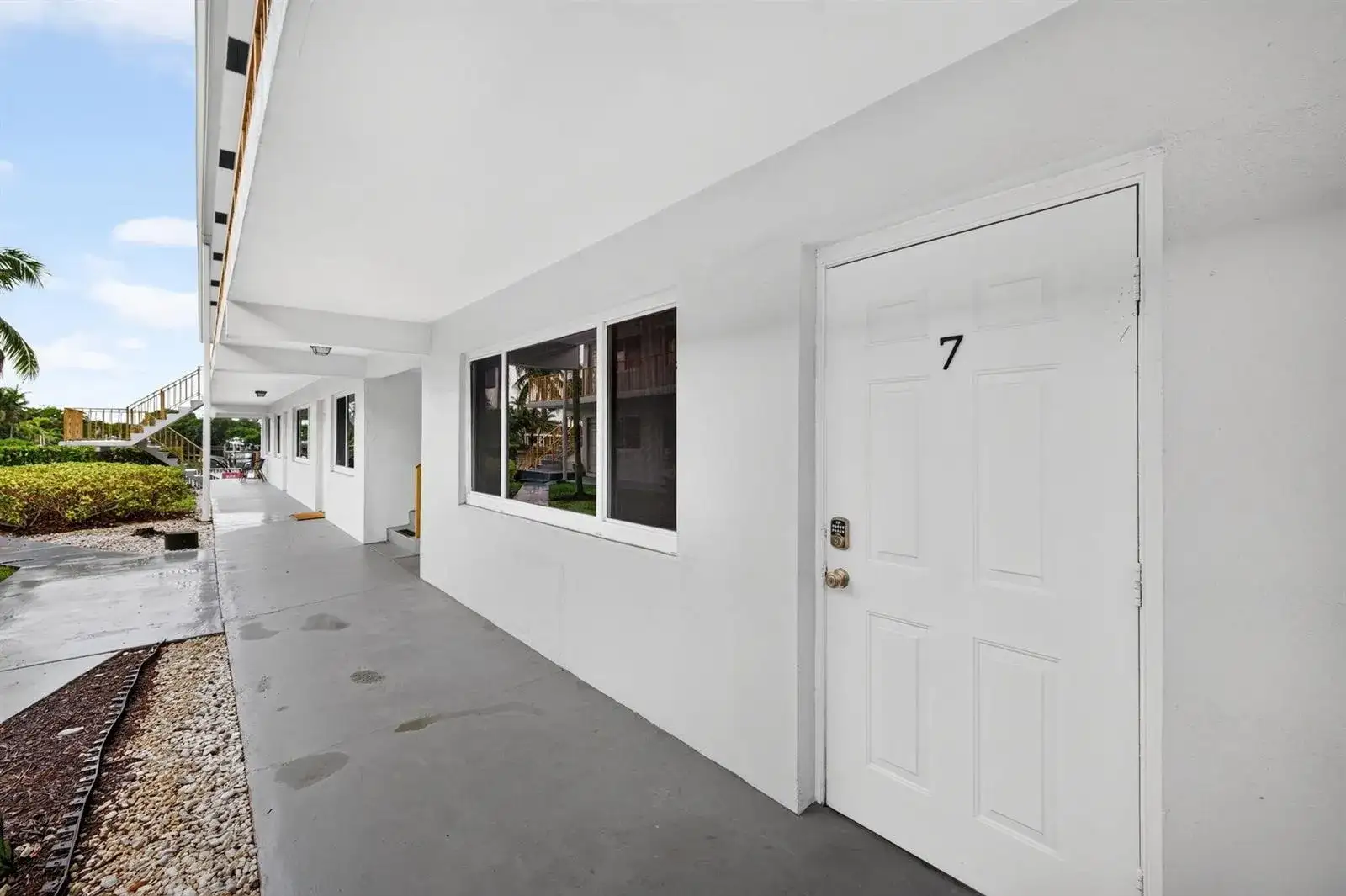 1821 MIDDLE RIVER Drive # 7, Fort Lauderdale FL 33305 photo 2