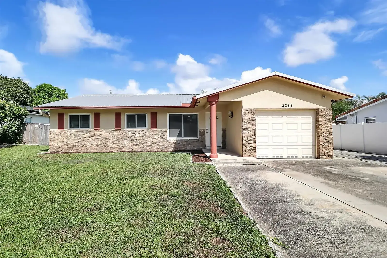 2233 NW 3RD Avenue, Boca Raton FL 33431 photo 2