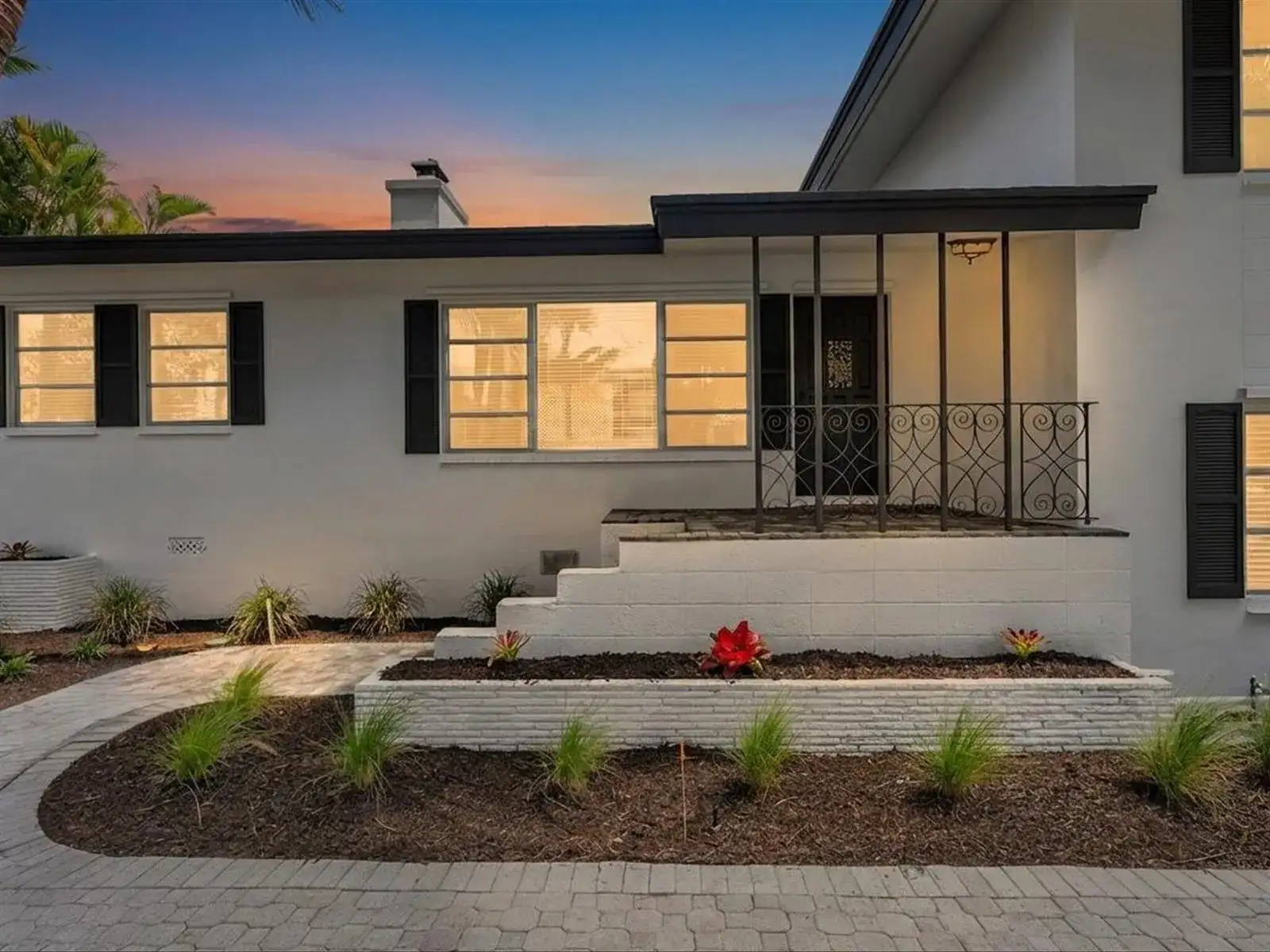 702 S RIVERSIDE Drive, Pompano Beach FL 33062 photo 2