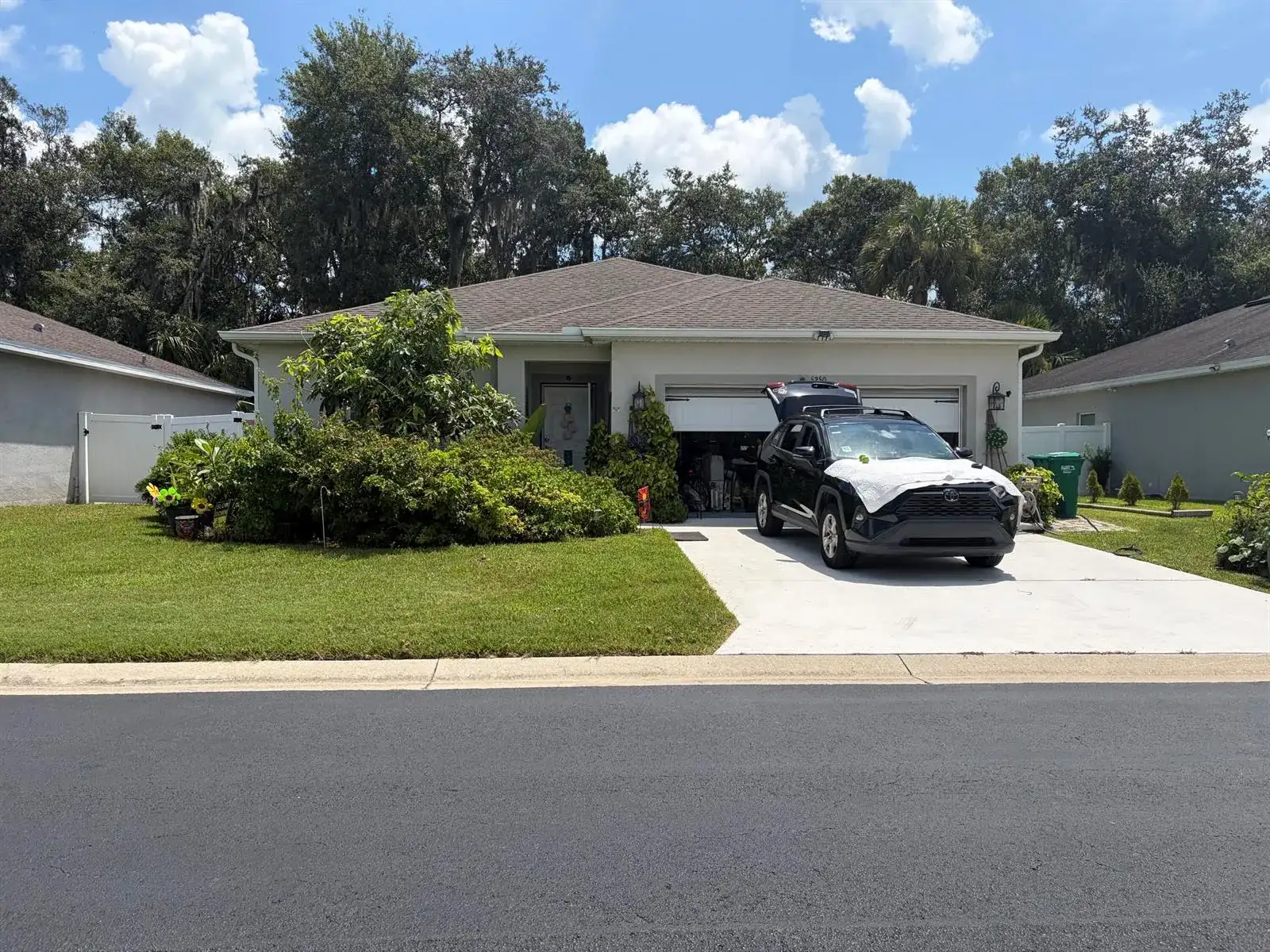 5250 Oakland Lake Circle, Fort Pierce FL 34951 photo 2