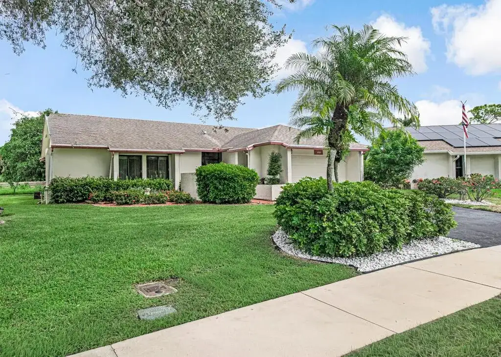 10301 GREENBRIAR Court, Boca Raton FL 33498 photo 2