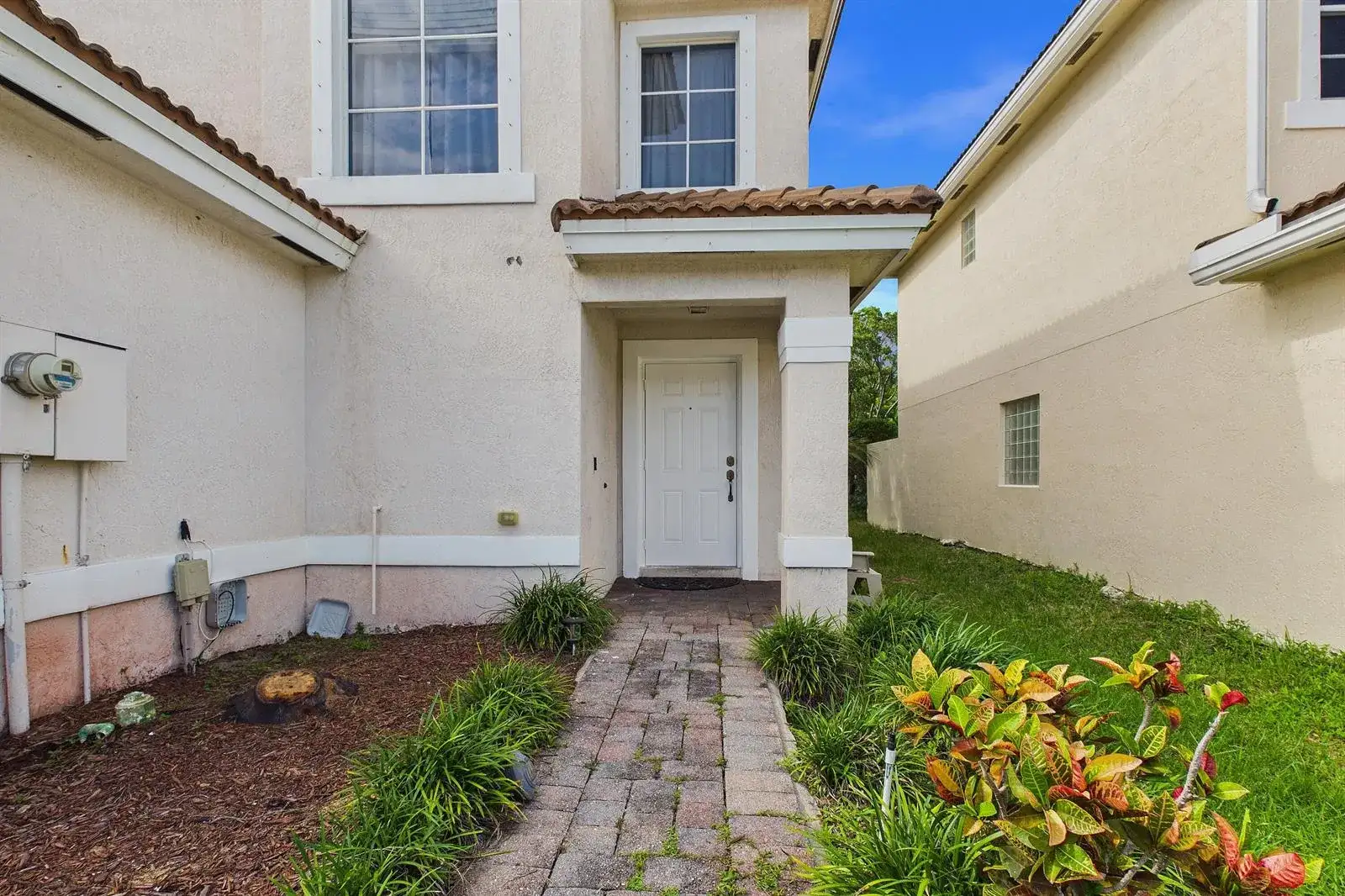 657 PERDIDO HEIGHTS Drive, FL 33413 photo 4