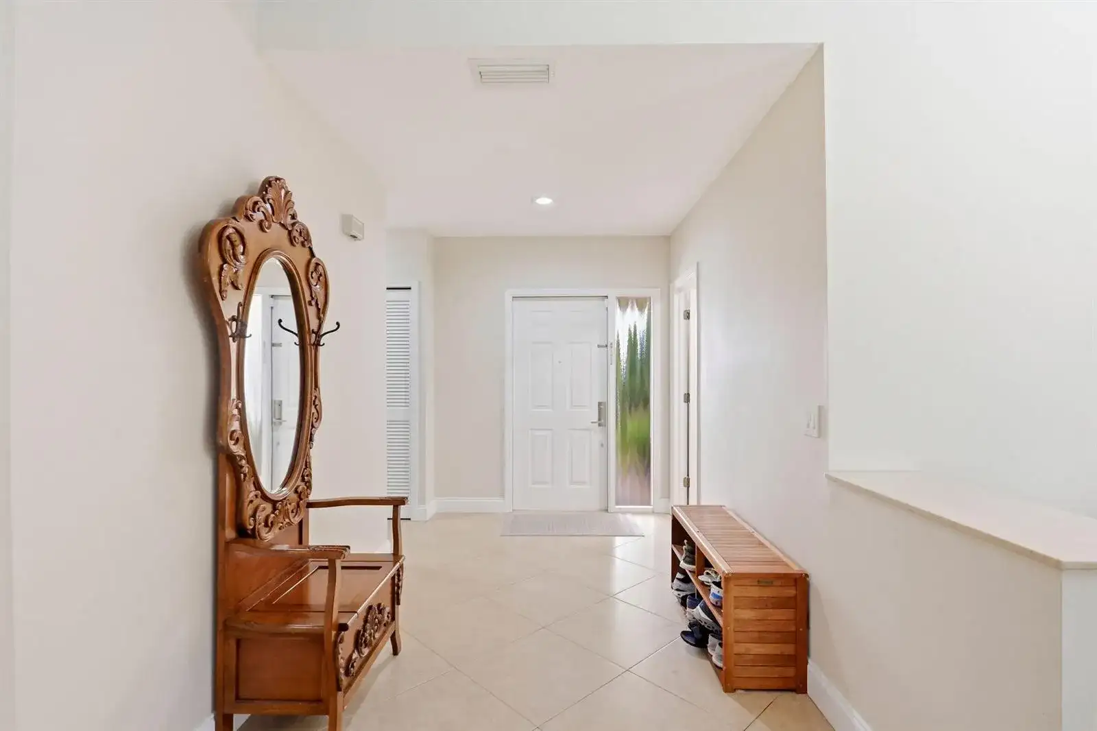435 MOHAWK Lane, Boca Raton FL 33487 photo 5