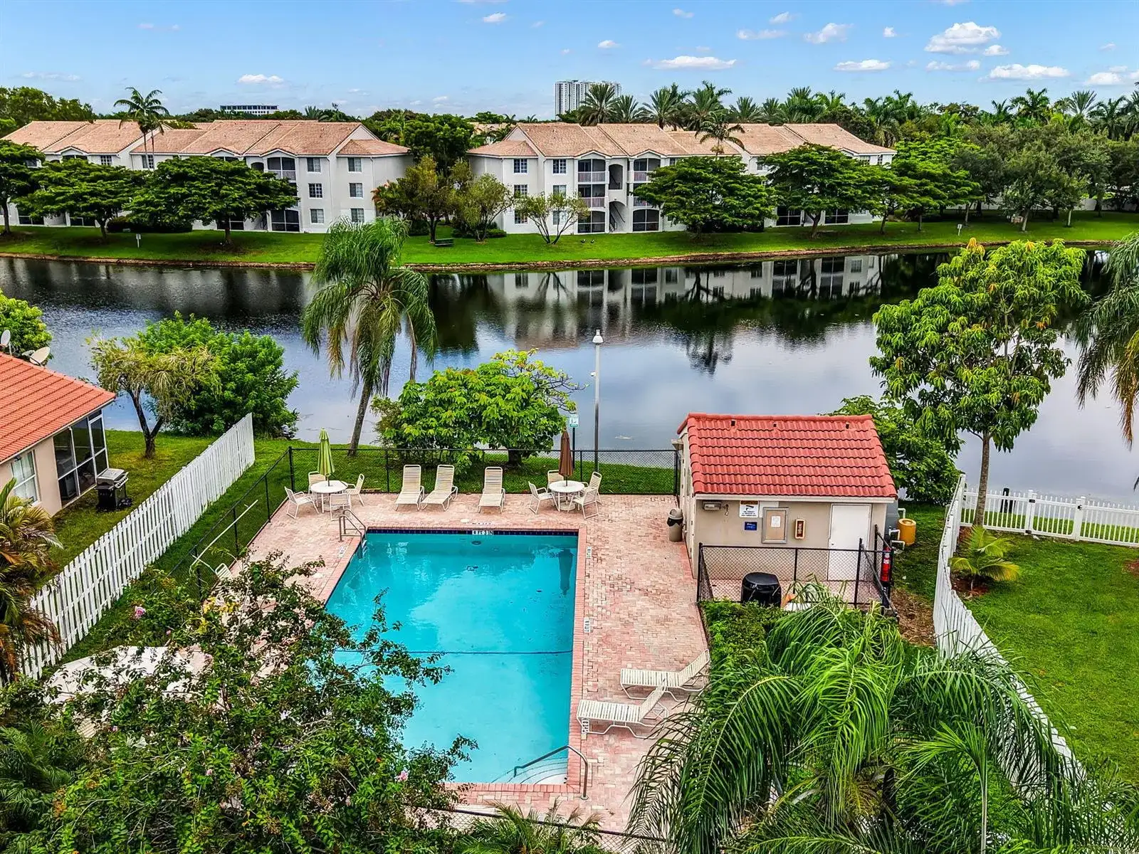 1330 NW 125TH Terrace, Sunrise FL 33323 photo 3