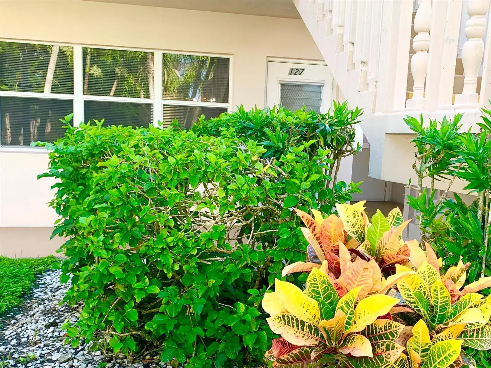 127 Waltham F, West Palm Beach FL 33417 photo 2