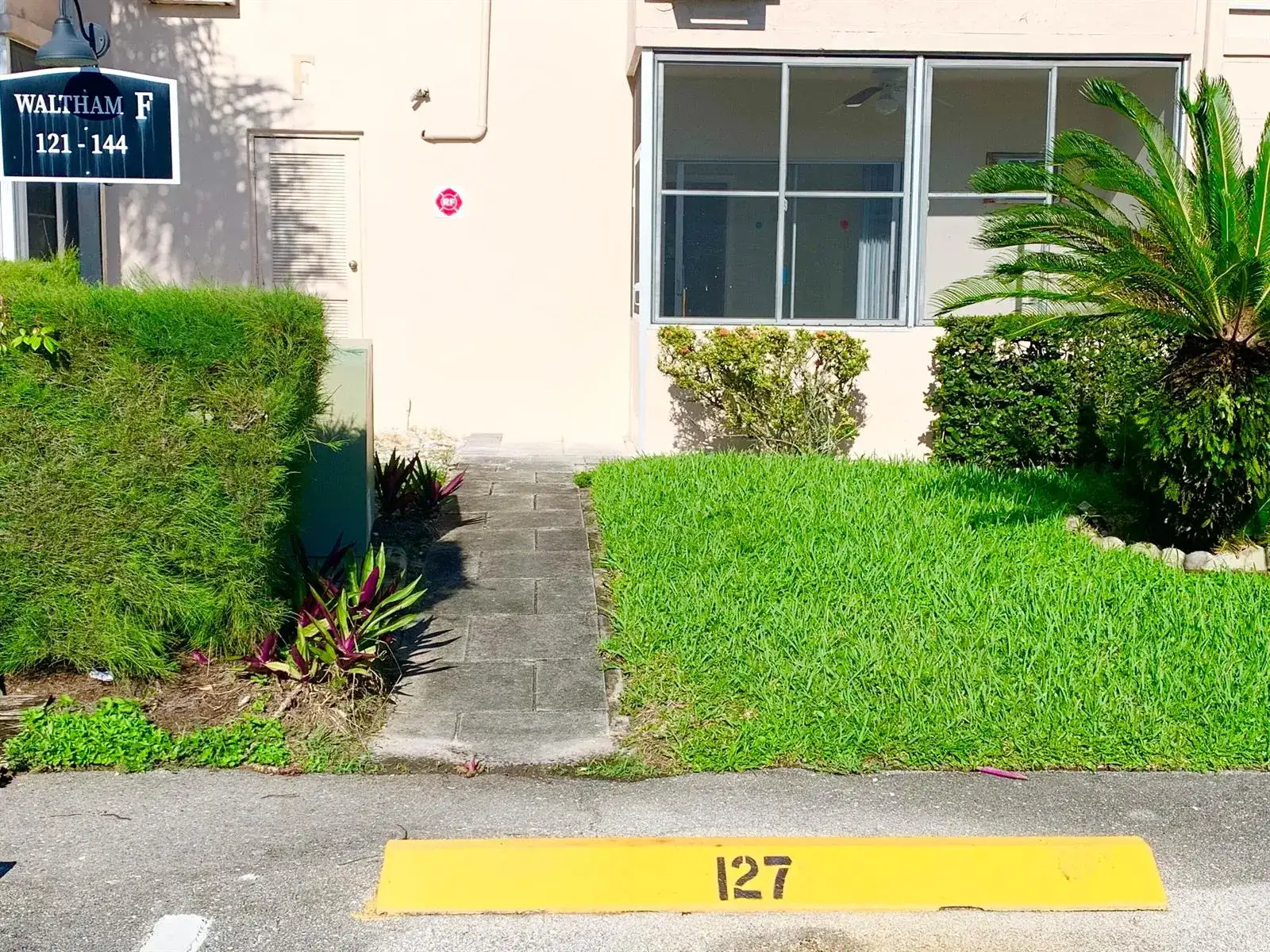 127 Waltham F, West Palm Beach FL 33417 photo 4