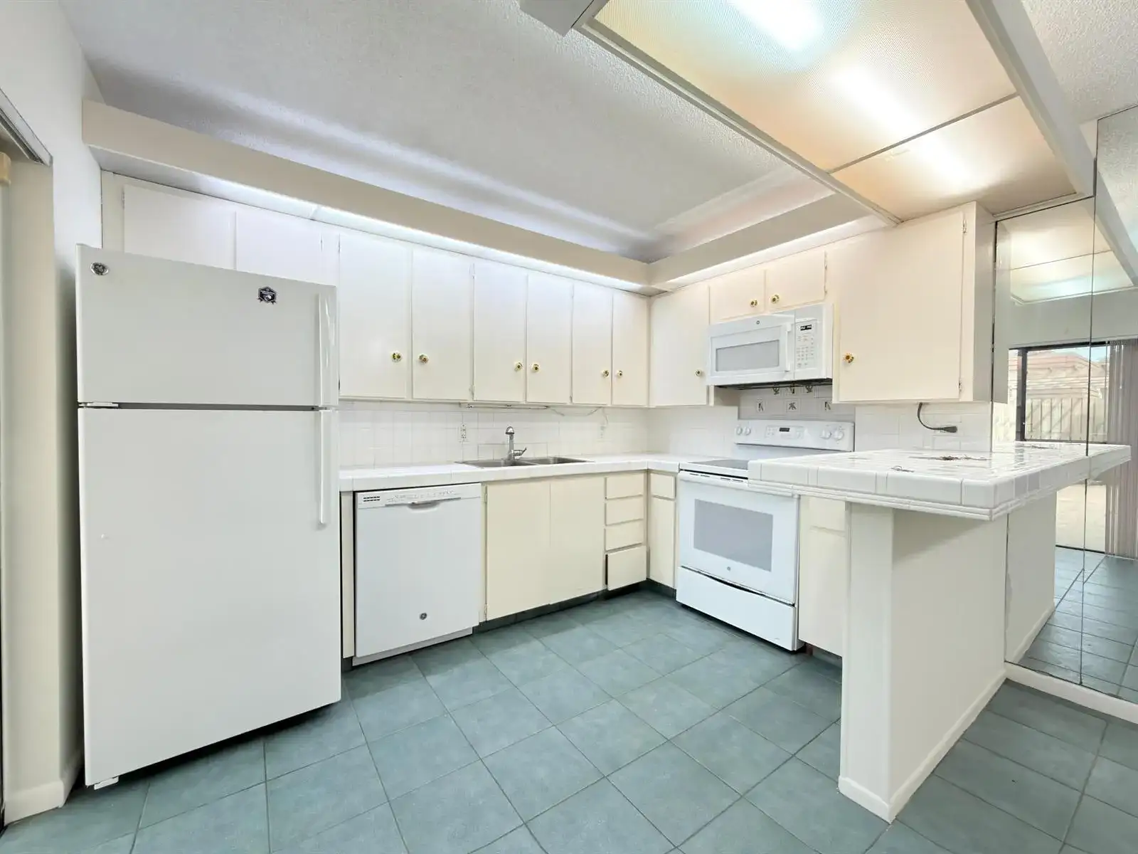 710 7th Lane, Palm Beach Gardens FL 33418 photo 2