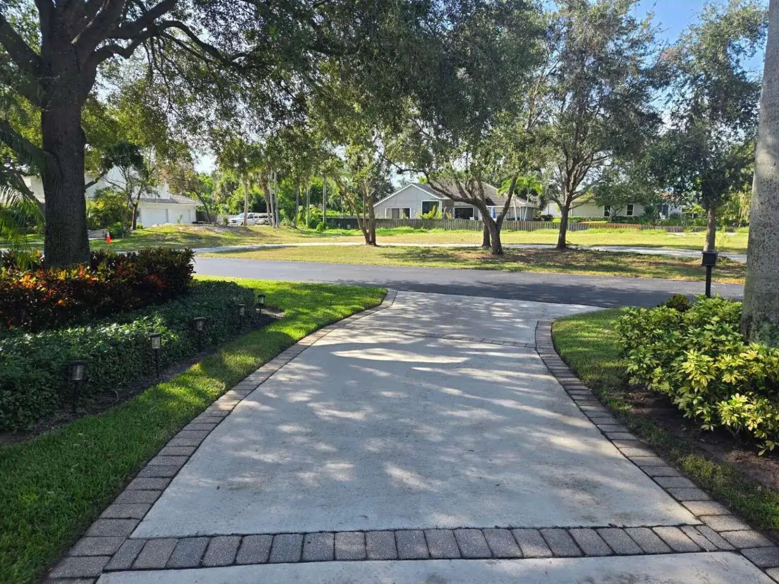 18230 SE RIDGEVIEW Drive, Jupiter FL 33469 photo 2