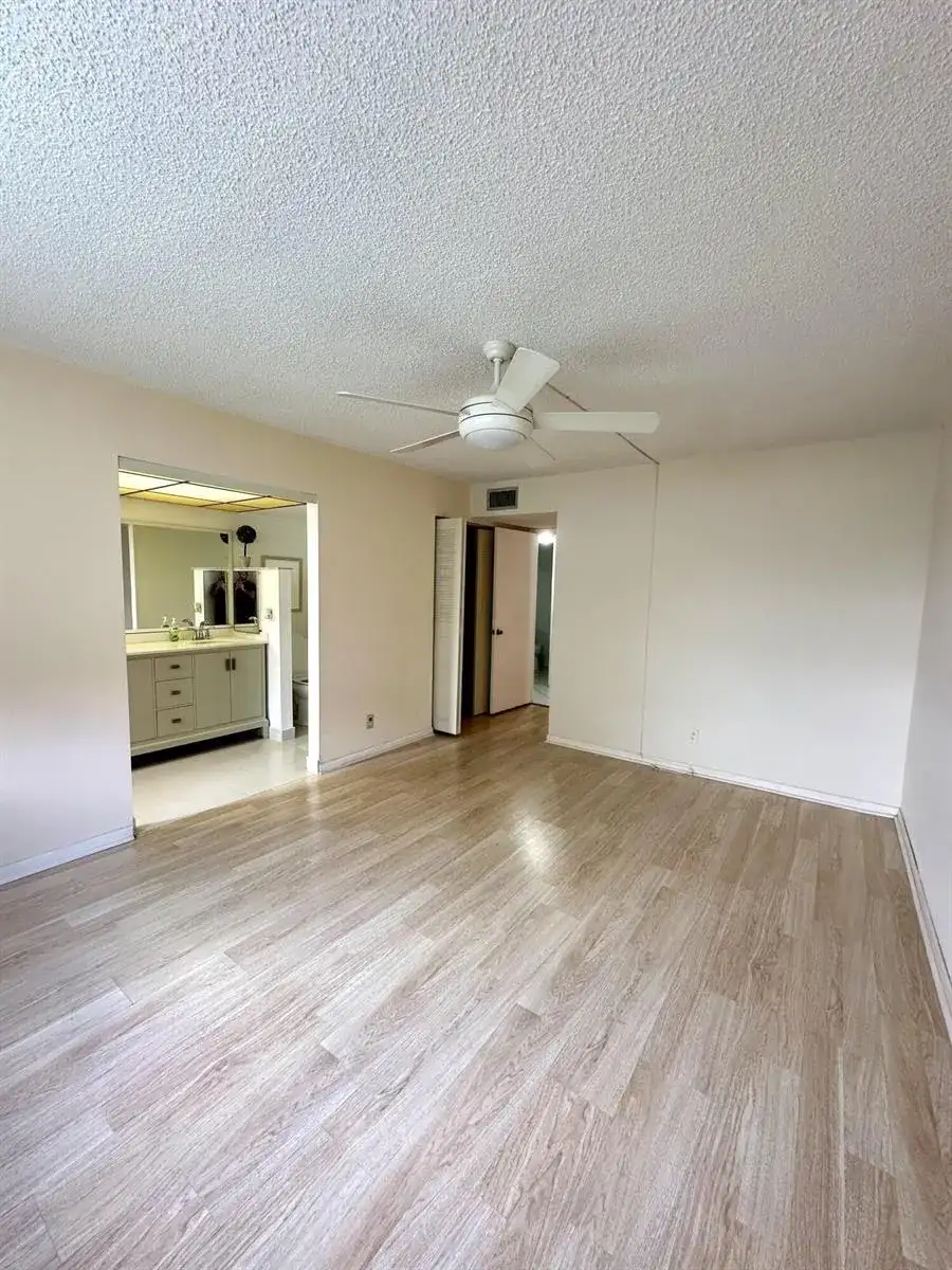 9370 SW 8th Street, Boca Raton FL 33428 photo 4