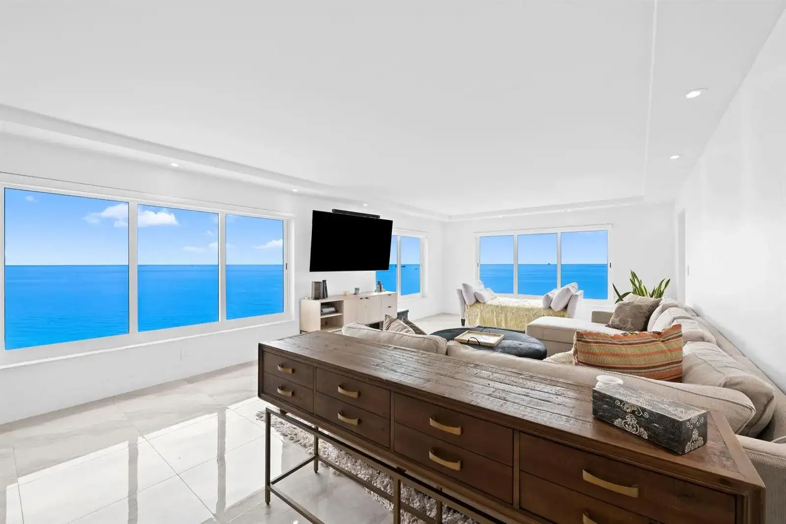 1151 N FORT LAUDERDALE BEACH Boulevard # 14D, Fort Lauderdale FL 33304 photo 2