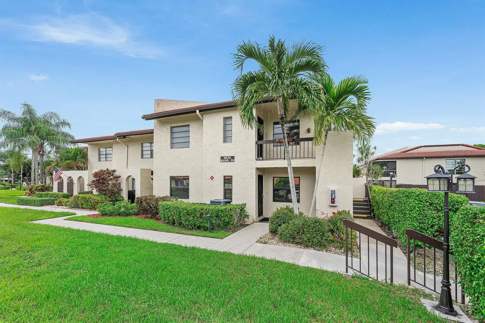 8520 CASA DEL LAGO, Boca Raton FL 33433 photo 2