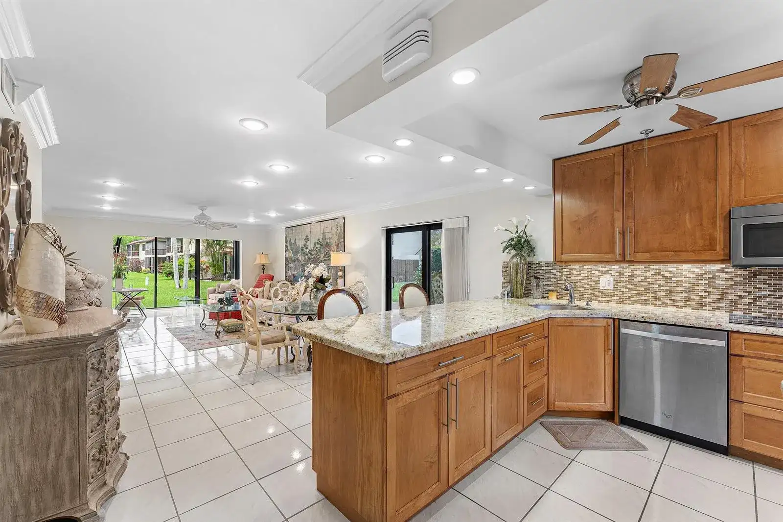 8520 CASA DEL LAGO, Boca Raton FL 33433 photo 5