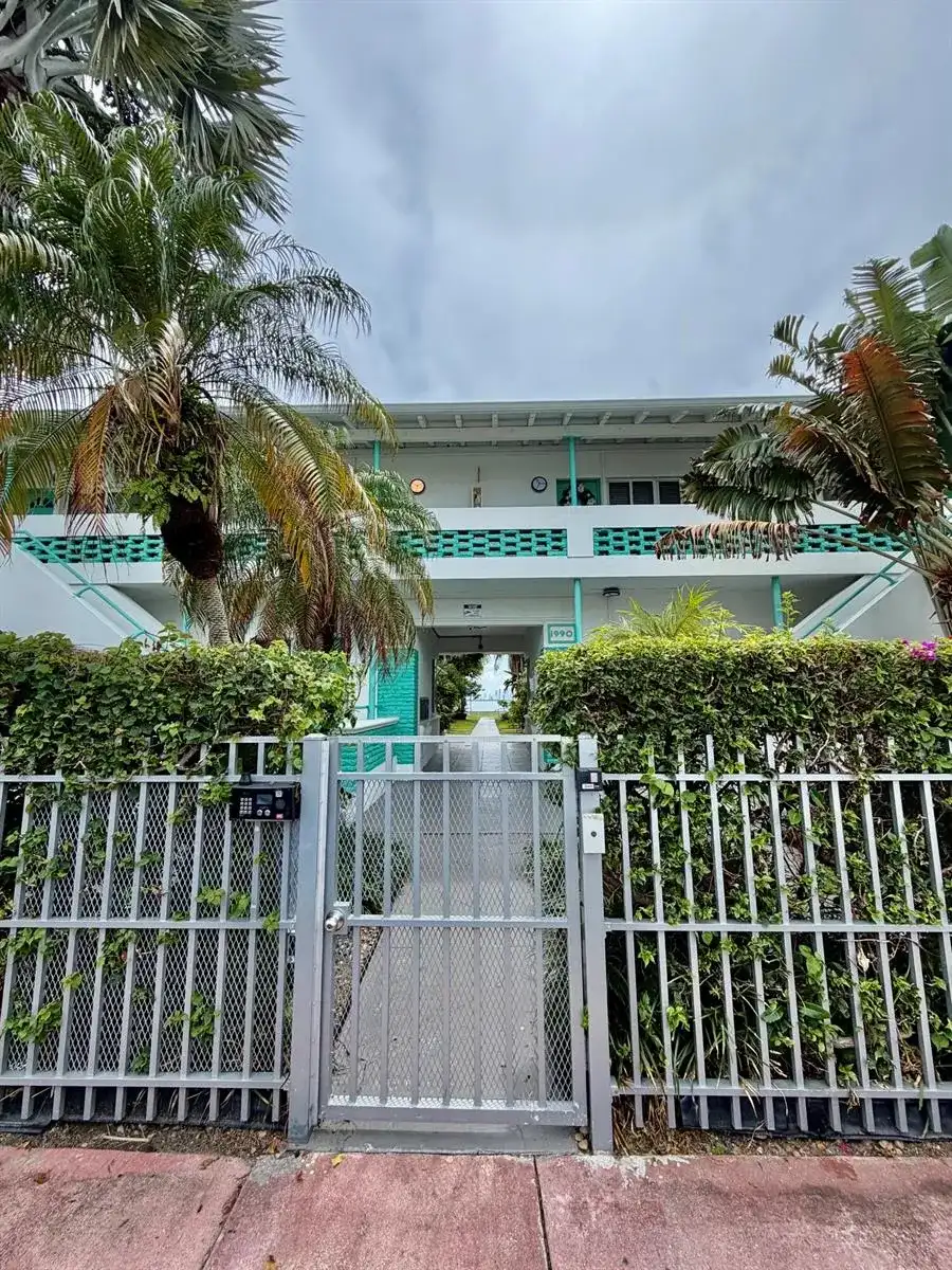 1980 BAY Drive # 8, Miami Beach FL 33141