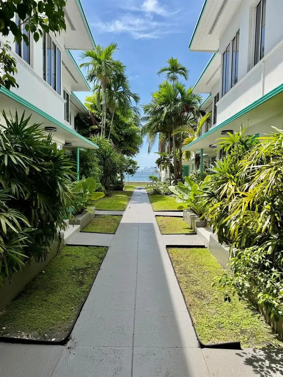 1980 BAY Drive # 8, Miami Beach FL 33141 photo 4