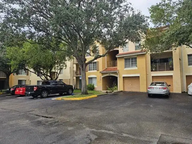 4101 San Marino Boulevard # 204, West Palm Beach FL 33409 photo 2