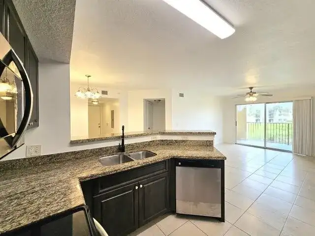 4101 San Marino Boulevard # 204, West Palm Beach FL 33409 photo 4