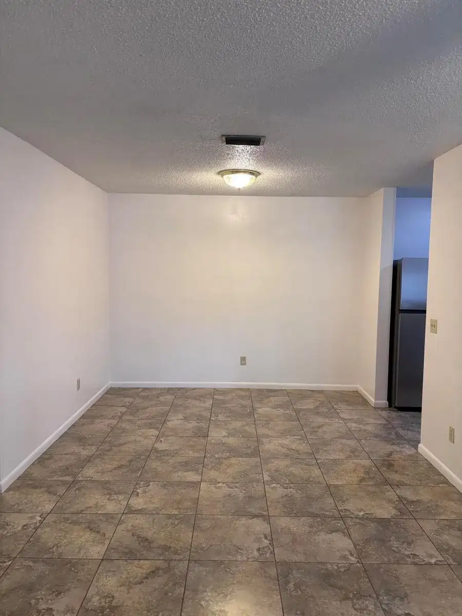 1466 39TH Avenue # 1, Vero Beach FL 32960 photo 3