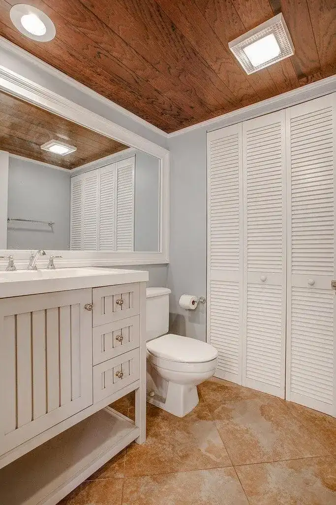 204 2ND Court, Palm Beach Gardens FL 33410 photo 2