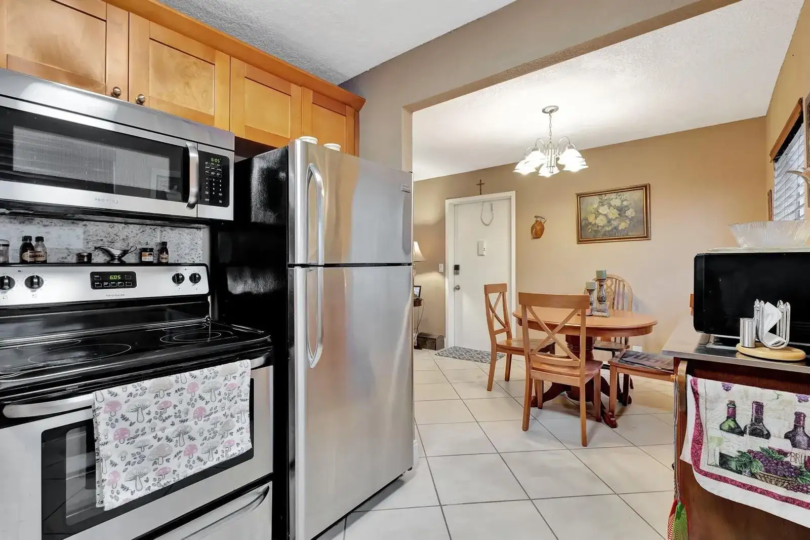 637 Monaco Court N, Delray Beach FL 33446 photo 2