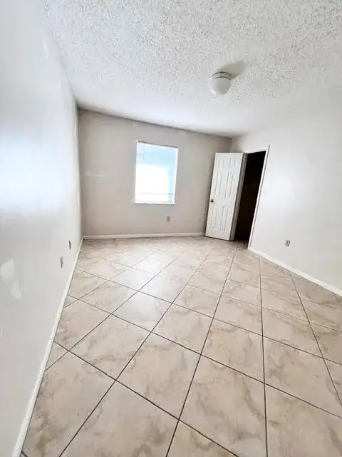 2002 S 10TH Street # D, Fort Pierce FL 34950 photo 5