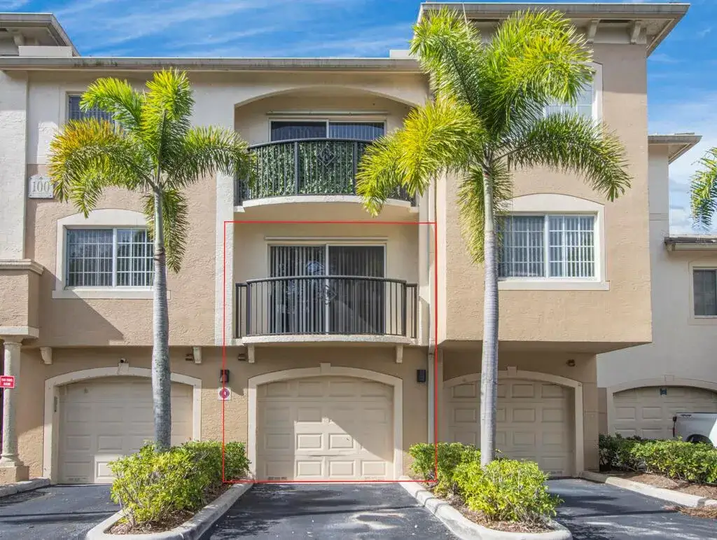 100 CRESTWOOD Court N # 109, Royal Palm Beach FL 33411