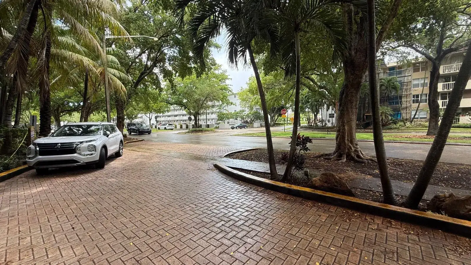1805 Sans Souci Boulevard # 434, North Miami FL 33181 photo 2