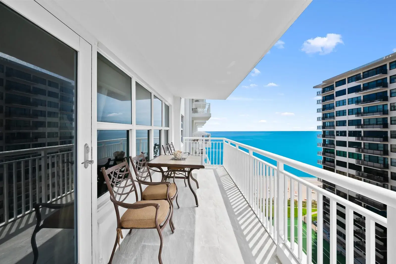 3850 GALT OCEAN Drive # 1105, Fort Lauderdale FL 33308