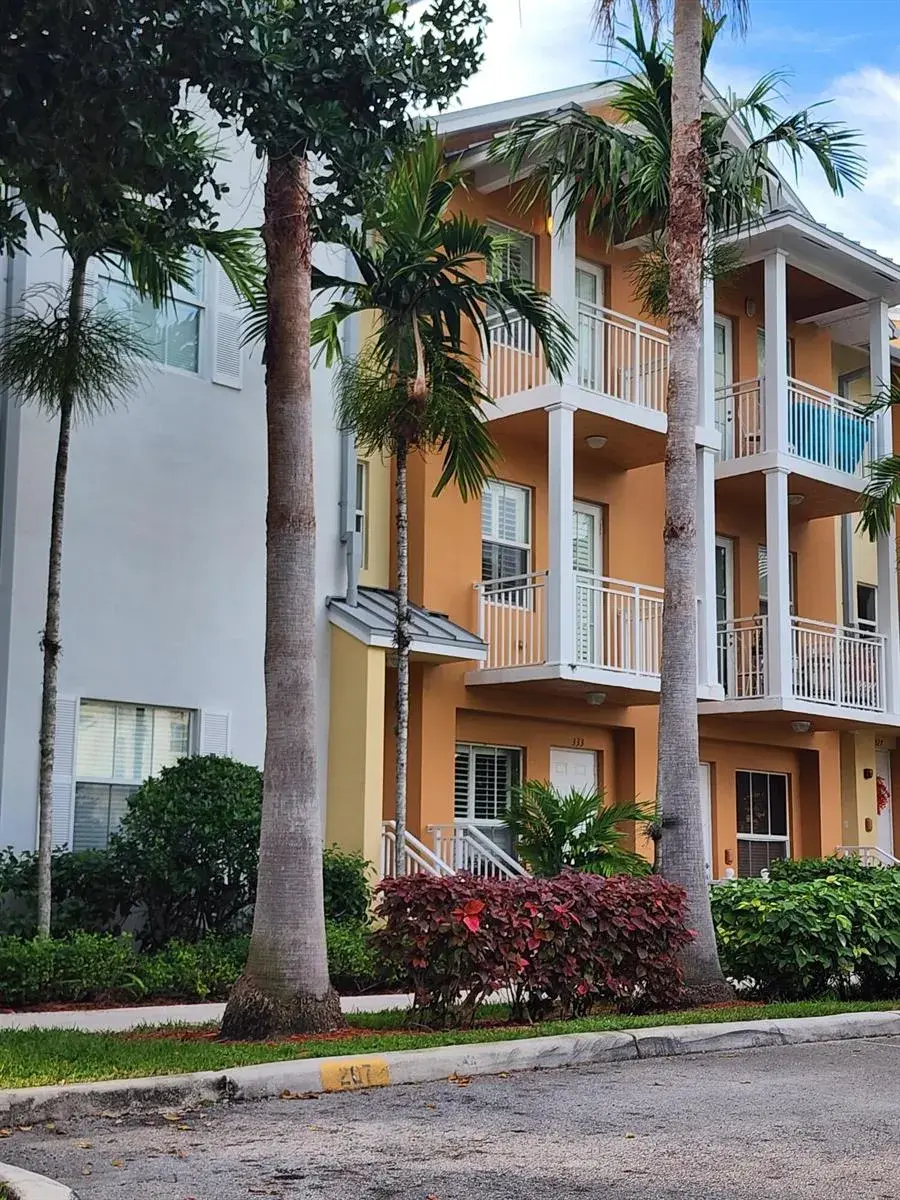 335 SW 13TH Terrace # 335, Fort Lauderdale FL 33312