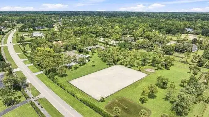 14902 PADDOCK Drive, Wellington FL 33414