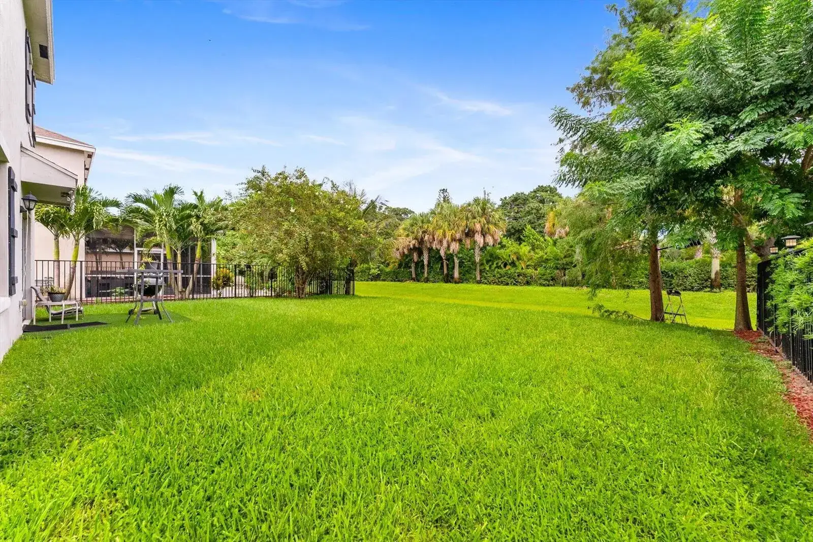 3785 WHITNEY PARK Lane, FL 33463 photo 4