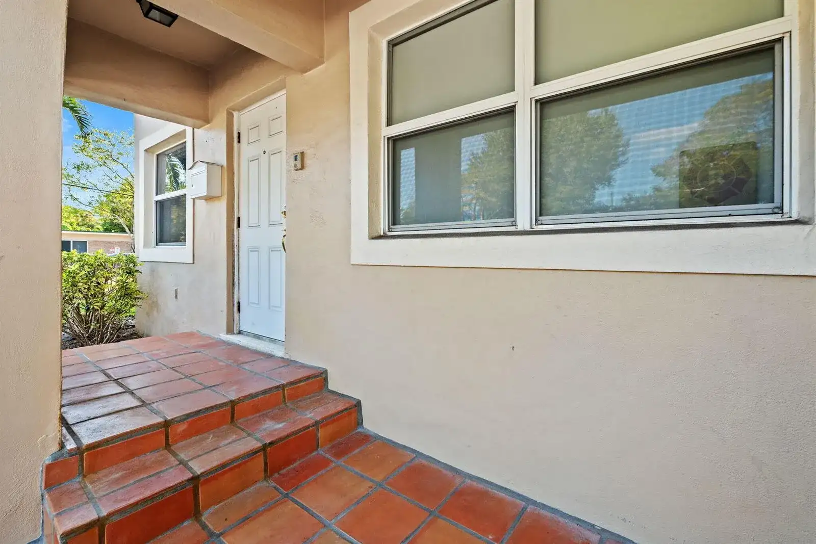 1901 SE 4TH Avenue, Fort Lauderdale FL 33316 photo 4