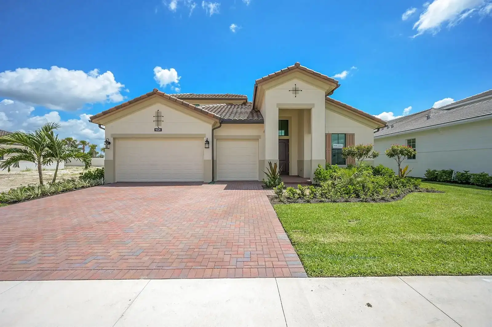 9528 St. Germain Drive, Palm Beach Gardens FL 33412