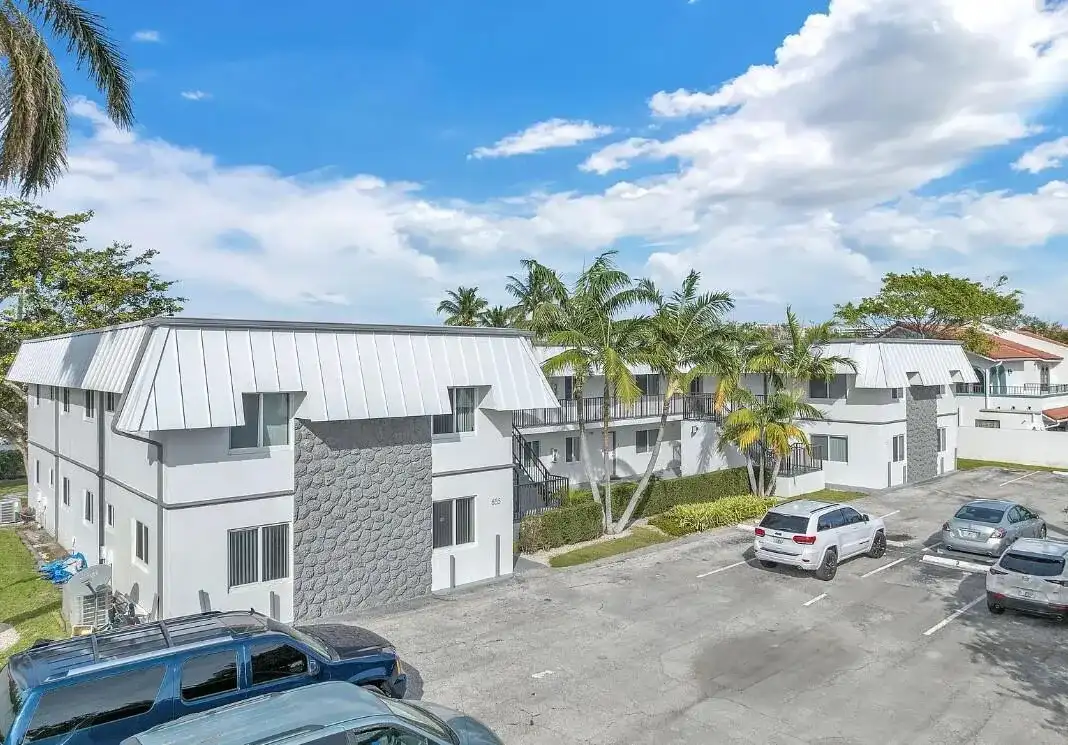 655 JEFFERY Street # 10, Boca Raton FL 33487