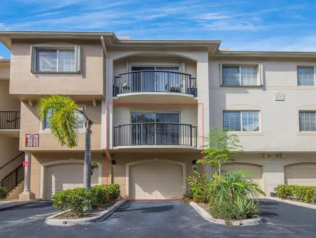 500 CRESTWOOD Court N # 506, Royal Palm Beach FL 33411