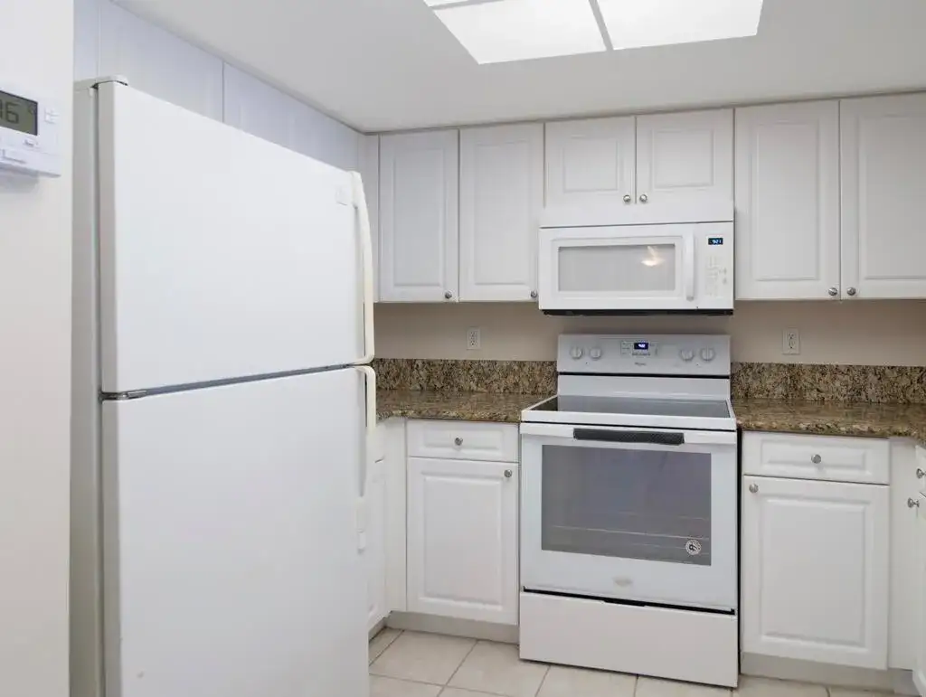 500 CRESTWOOD Court N # 506, Royal Palm Beach FL 33411 photo 5