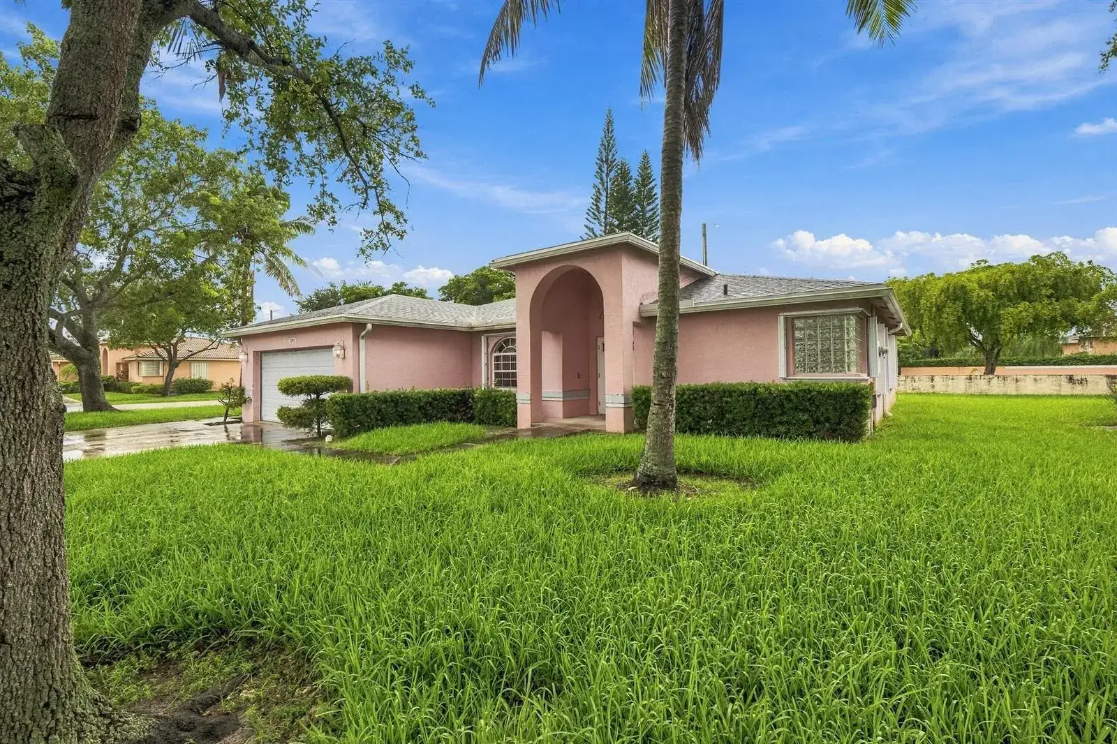 3243 NW 43RD Place, Oakland Park FL 33309 photo 2