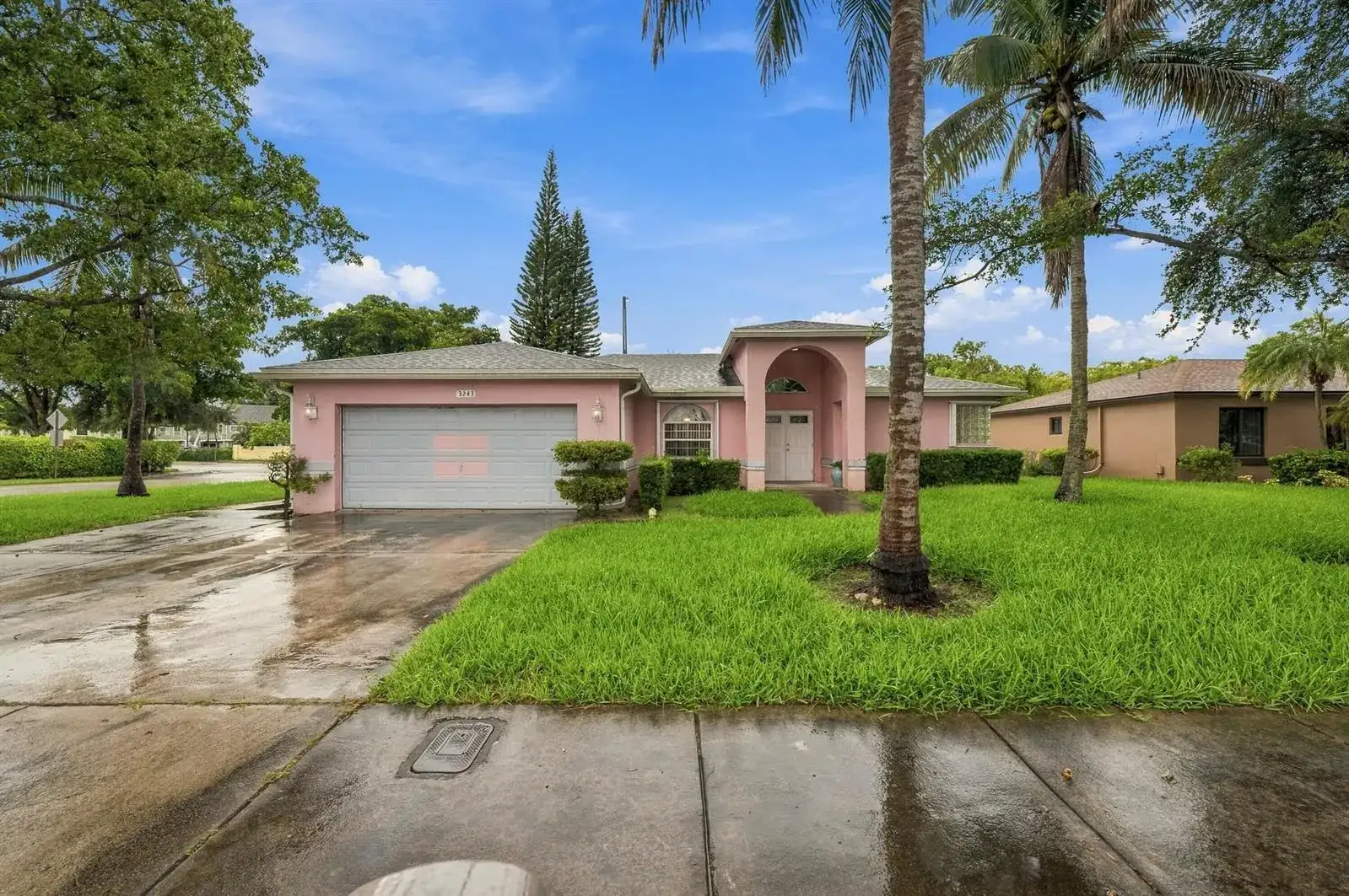 3243 NW 43RD Place, Oakland Park FL 33309 photo 4