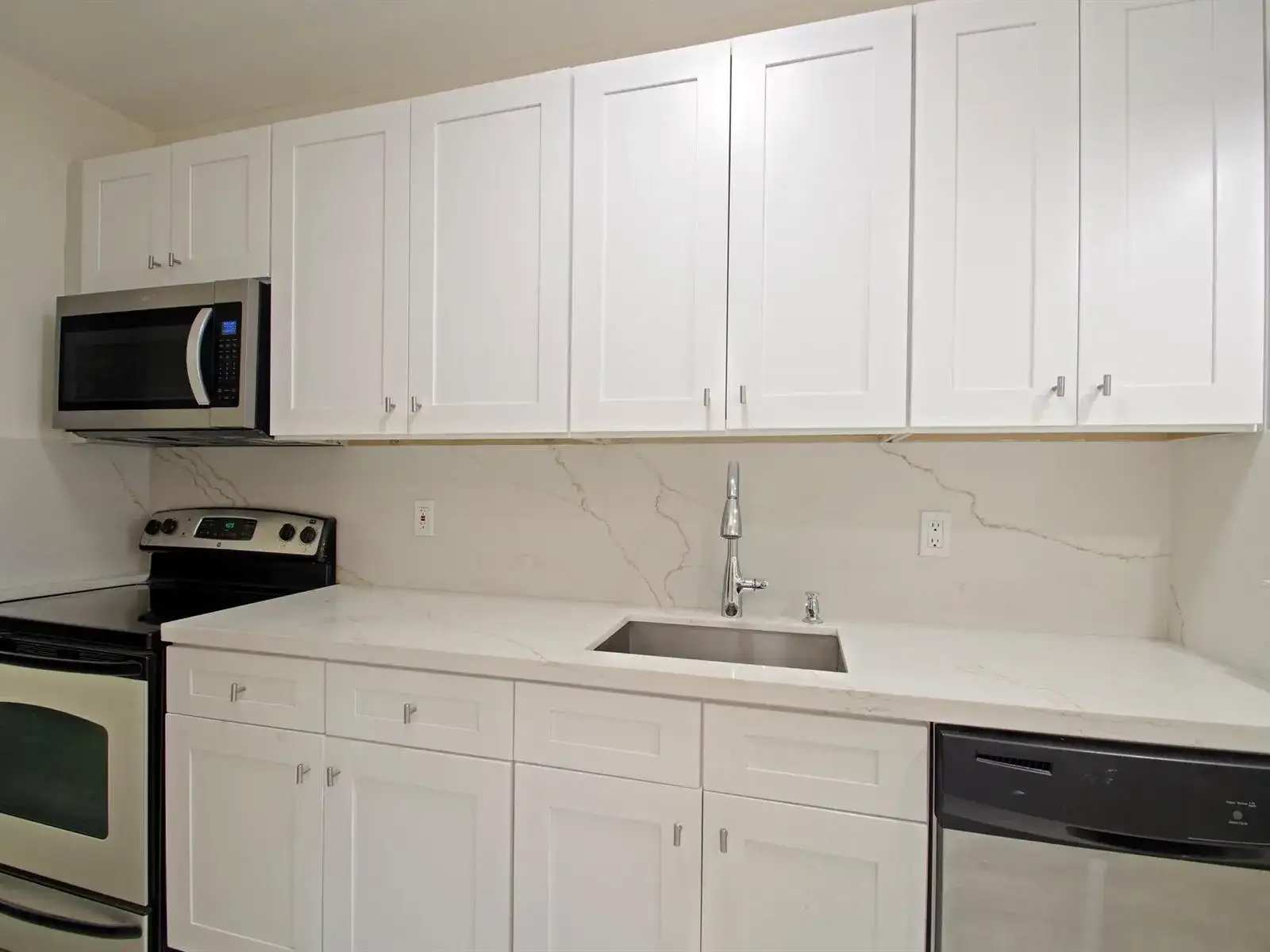 1026 NW 7TH Avenue, Fort Lauderdale FL 33311 photo 5